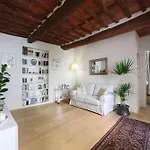 Corte Paolina - Charming Courtyard Inside Appartement *